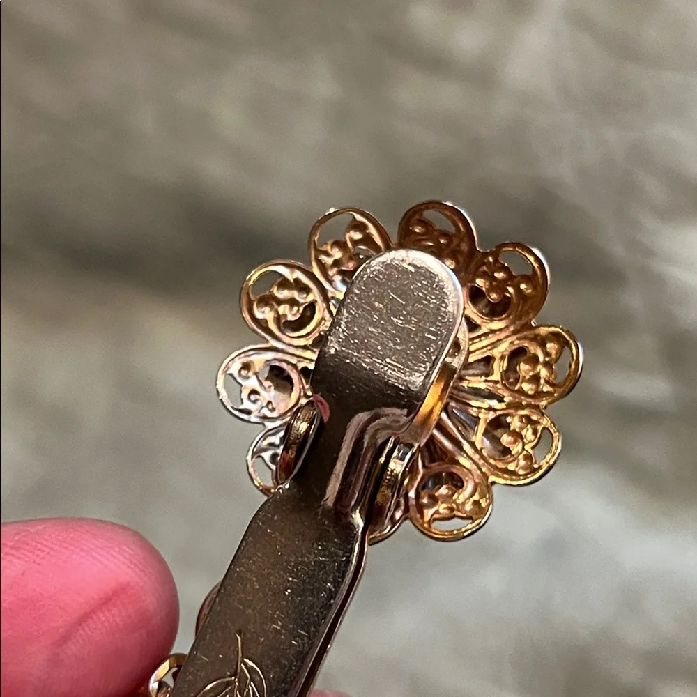 Vtg 50s Gold filigree & Red Gem Clip-On Key Holder - Picture 11 of 12